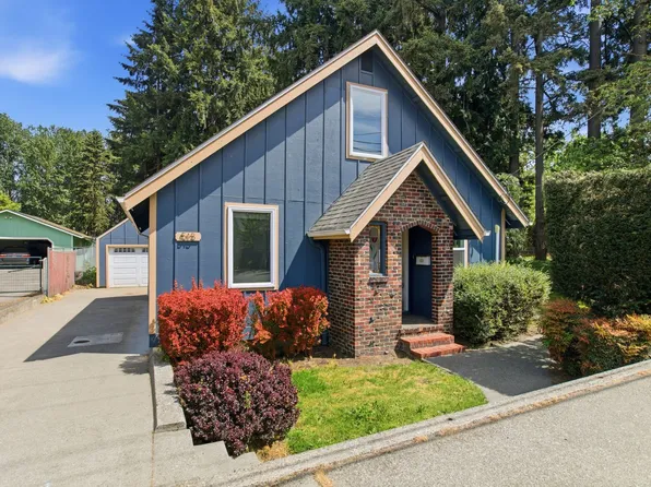 513 5th St NE, Puyallup, WA 98372