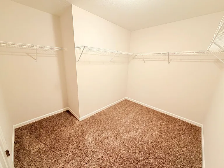 4030 Omaha Dr — Photo 40