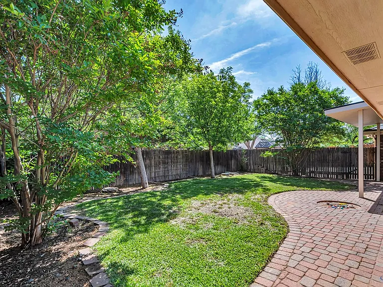 5504 Kingston Dr — Photo 48
