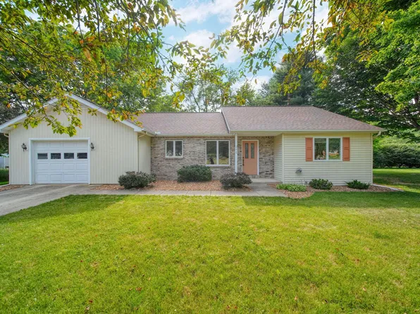 246 Village Ln, Concord, MI 49237