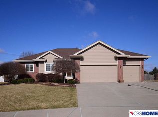 6312 N 155th Avenue Cir, Omaha, NE 68116