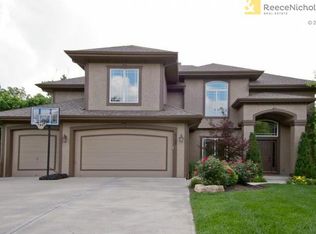 6768 Longview St, Shawnee, KS 66218