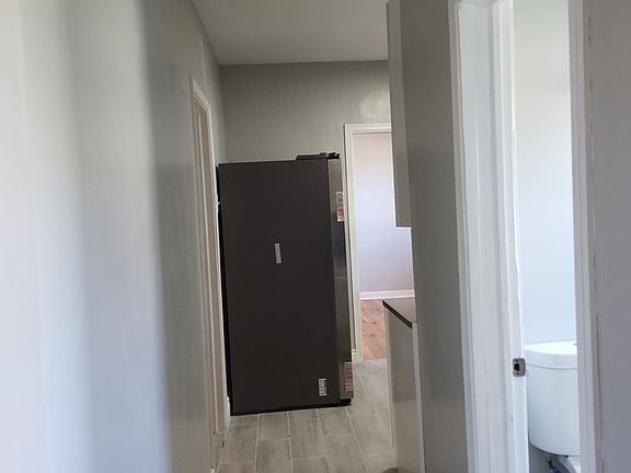 3rd image of 6910 S Wolcott Ave