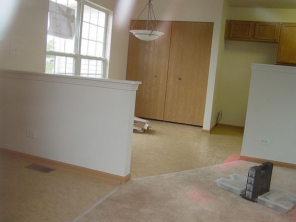 Dining (removed 1/2 wall)