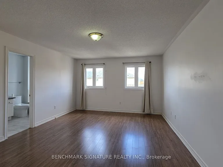 2030 Bur Oak Ave — Photo 26