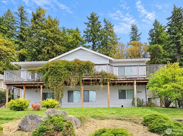 1617 5th Street SE, Puyallup, WA 98372