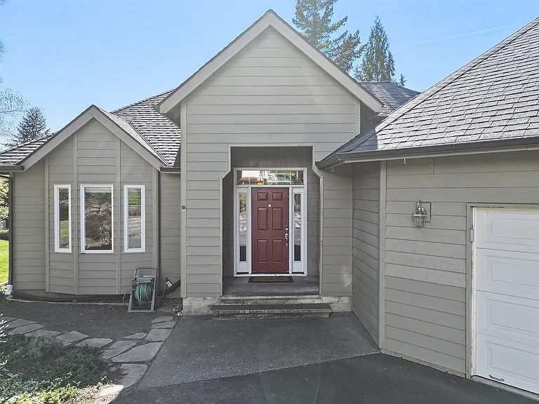 172 Palos Verdes — Photo 1