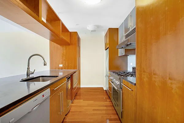 Rented by NY Life Realty | media 11