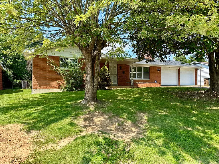 1814 Stoddard St — Photo 2