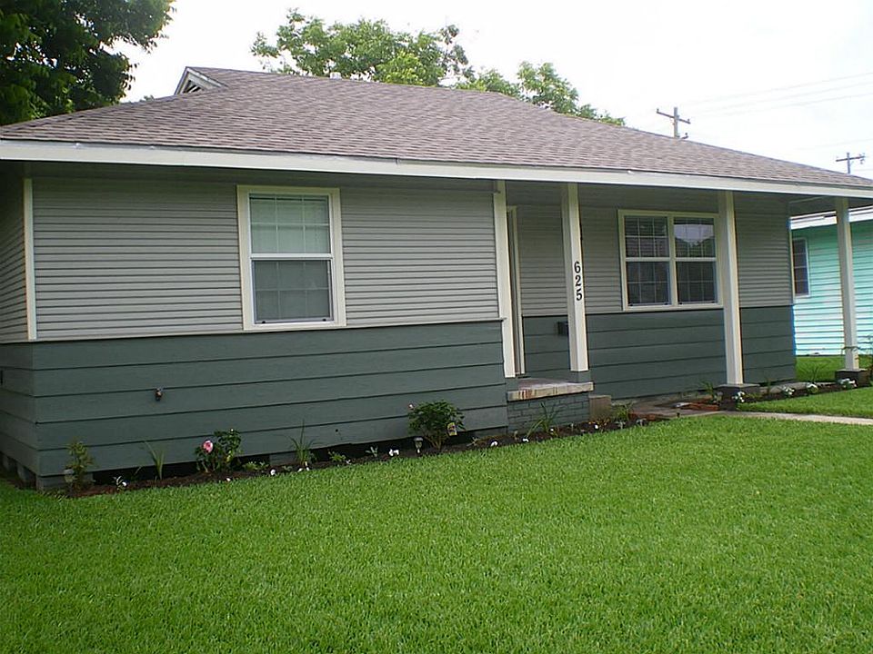 1st image of 625 13th Ave N