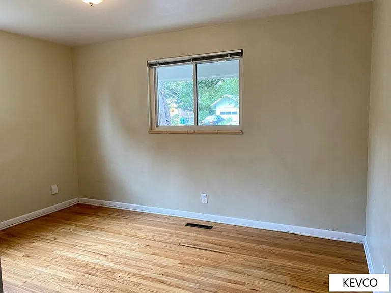 1044 Montview Rd — Photo 18