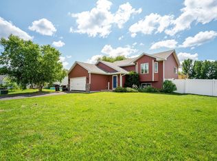 2306 Maple Ln, Buffalo, MN 55313