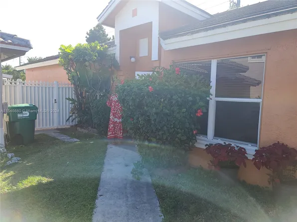 5680 NW 187th St, Miami Gardens, FL 33055