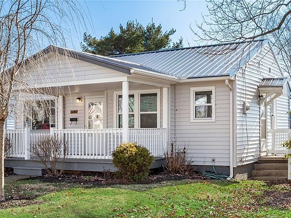 5th image of 634 Merrick Ave