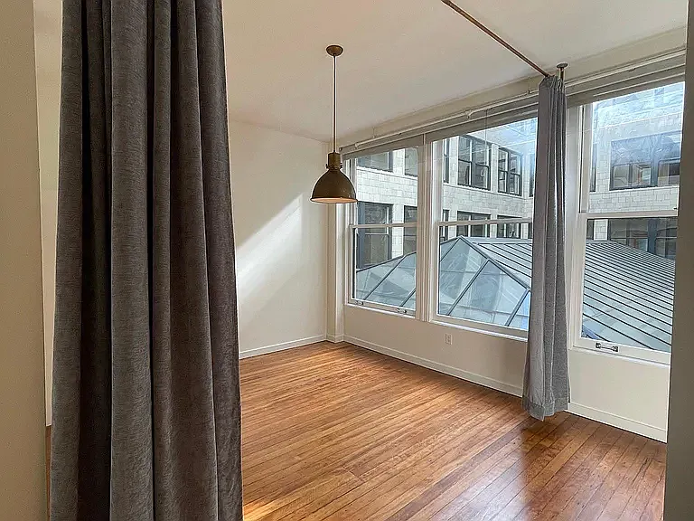 2 bed, 1060 sqft, $3,200 — Photo 3