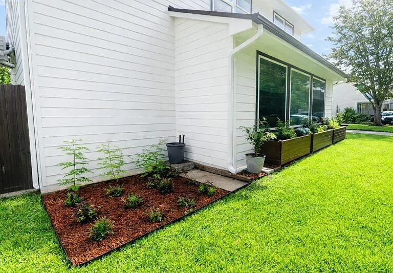 4503 McKinney St — Photo 33