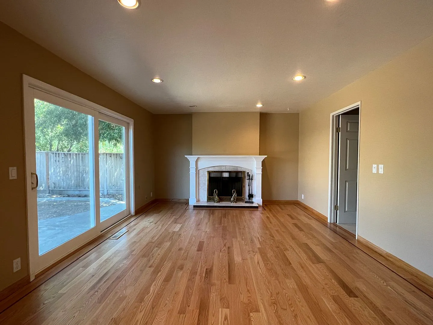 Immaculately Remodeled 5 Bedroom 2.5 Bath Almaden Gem — Photo 4
