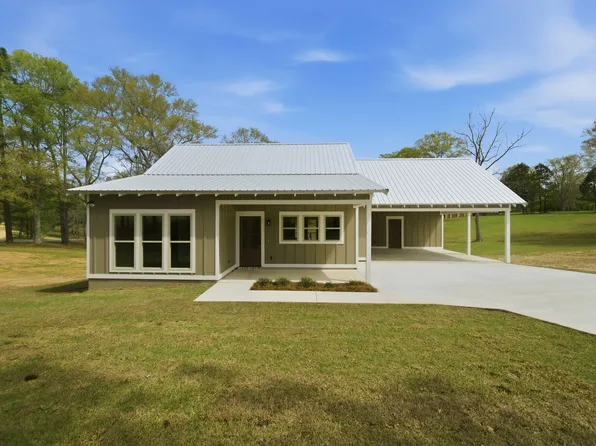 5 Eric Nobles Ln, Sumrall, MS 39482