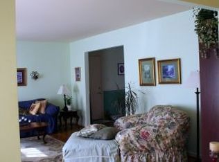 9616 Braddock Rd, Fairfax, VA 22032