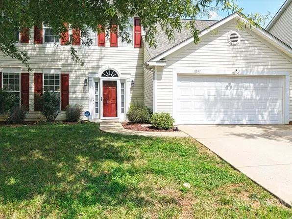 8837 Goldfields Dr, Charlotte, NC 28227
