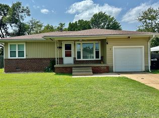 121 NE Myers Ave, Bartlesville, OK 74006