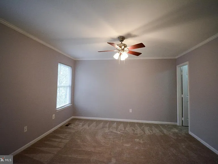 McCoy Rd — Photo 29