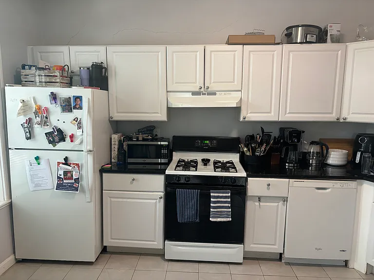 2 Strathmore Rd #2 — Photo 8