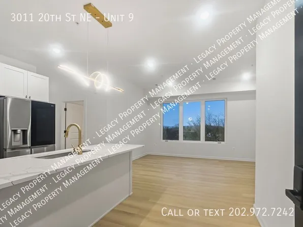 3011 20th St NE #9, Washington, DC 20018