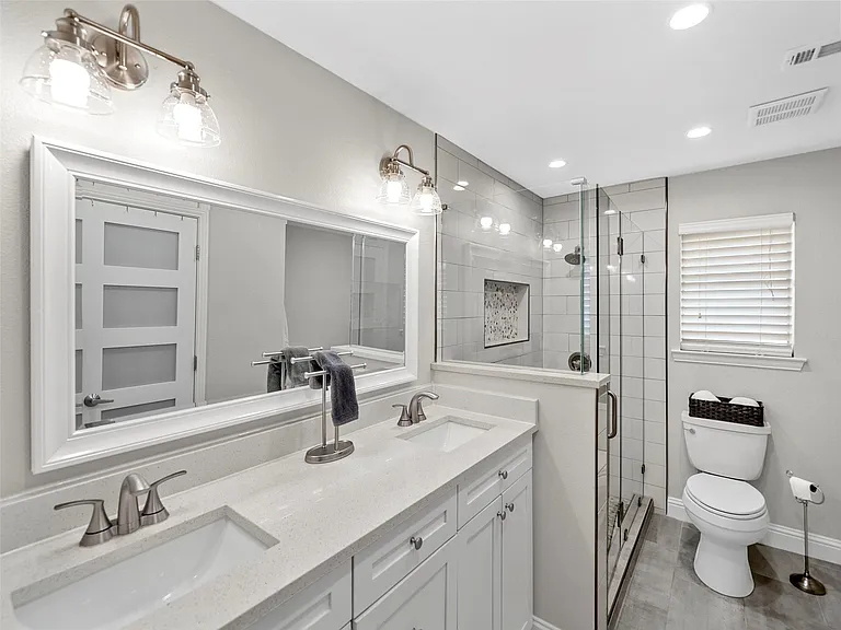 709 Thoreau Ln — Photo 20
