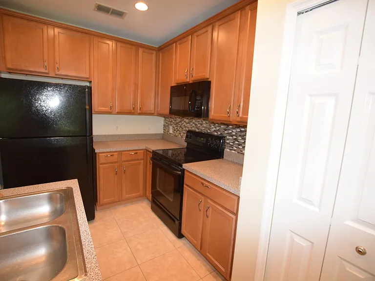 9796 Tivoli Villa Dr — Photo 11