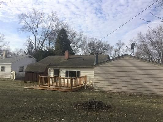 3rd image of 25139 W Lincoln Dr
