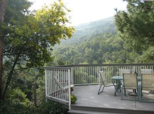 22 Mariposa Ln, Orinda, CA 94563