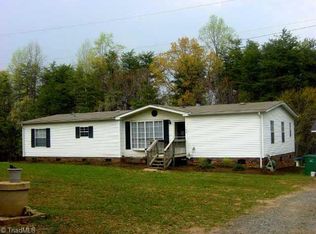 164 Green Meadow Rd, Reidsville, NC 27320
