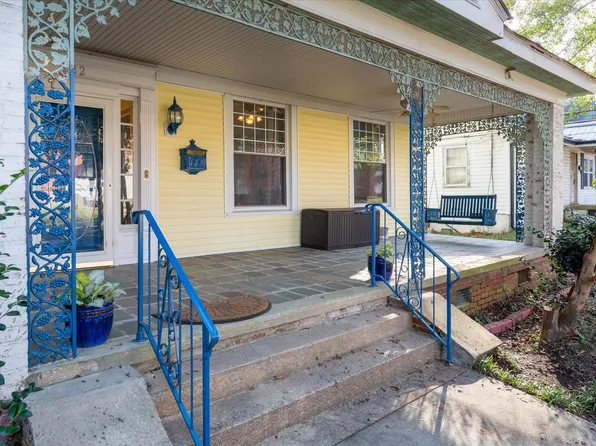 222 Creswell Ave E, Greenwood, SC 29646