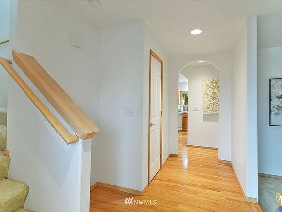 4th image of 16600 Spruce Way
