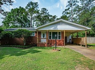 1806 Fairlane Rd, Tallahassee, FL 32303