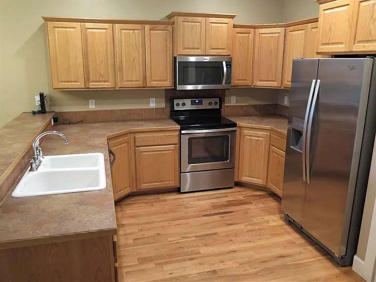 2123 S Dorothy Ave — Photo 3