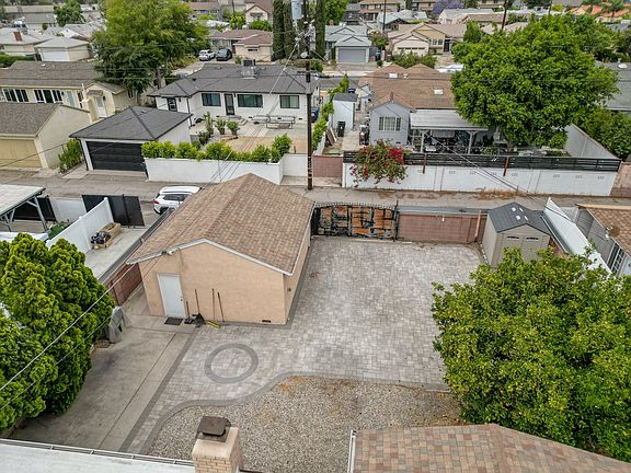 5th image of 7857 Whitsett Ave
