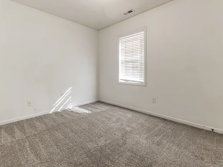106 Waterfall Dr — Photo 22