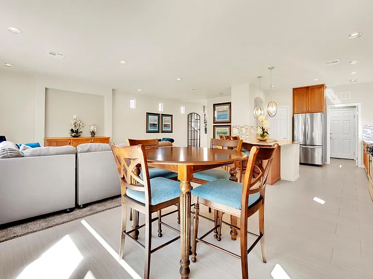 6147 Parma Ridge Ct — Photo 34