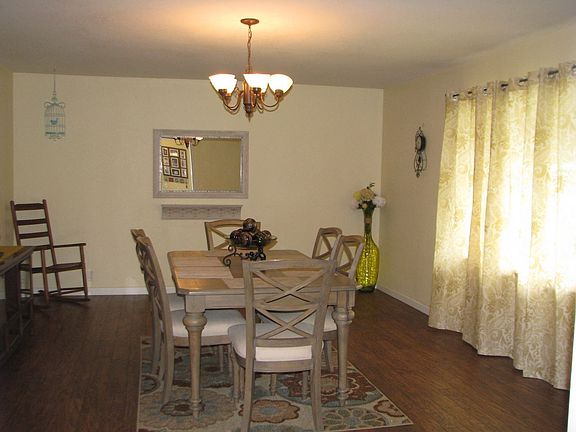 5th image of 601 SW Avenue J