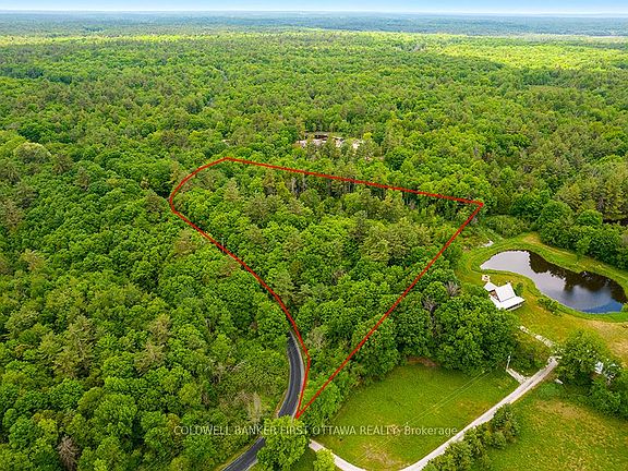 2nd image of 408 Doran Rd