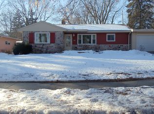 817 Lemira Ave, Waukesha, WI 53188