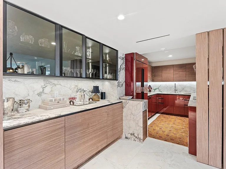 100 Sunrise Ave #418 — Photo 3