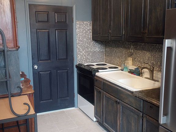 4th image of 72 S Ohio Ave APT 8