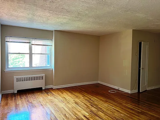 Rented by Prime Realty | media 15