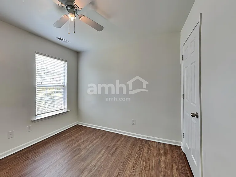 1438 Pleasant Garden Ln — Photo 20