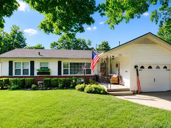 420 E 19th St, Okmulgee, OK 74447