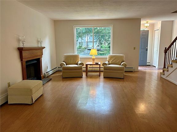 5th image of 51 Riverdell Dr