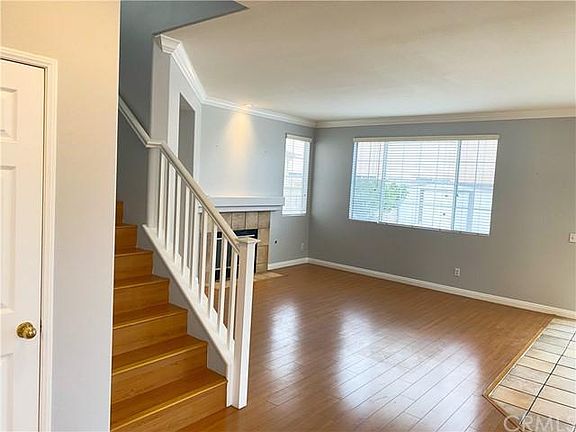4th image of 5448 Knight Ct
